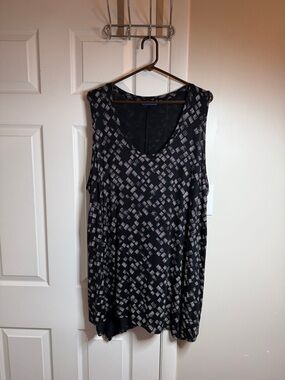 Apt. 9 Black & White Patterned Sleeveless Top